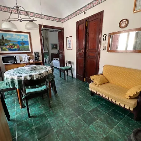 Casa Verde A Holiday home Castellammare del Golfo